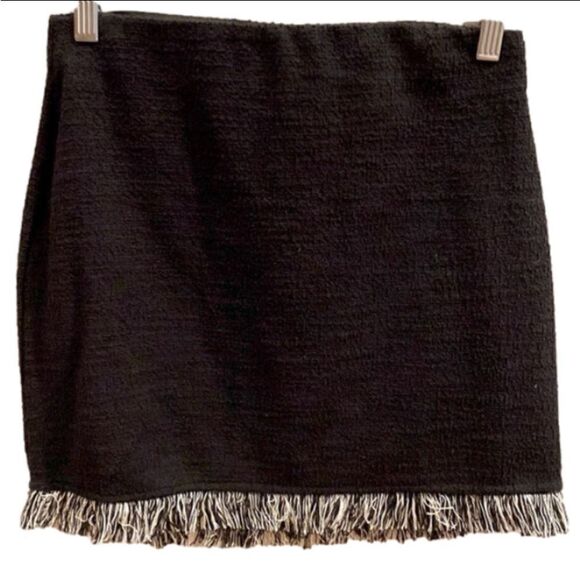 ZARA BLACK KNIT BOUCLE SKIRT - Picture 1 of 1